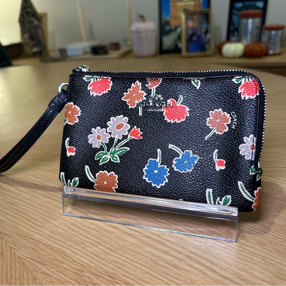 Coach Floral Double Zip Wristlet Wallet